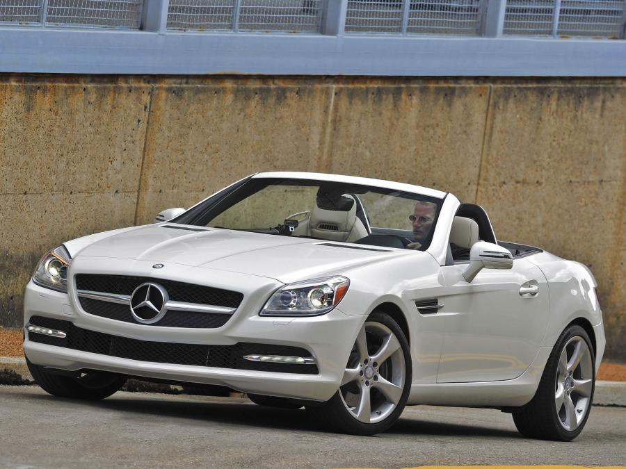  Mercedes-Benz SLK350 2011 года  (US) (фото 28 из 47)